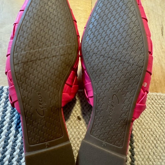 Sz 91/2 Circus NY pink mules. Never worn! - Picture 2 of 3
